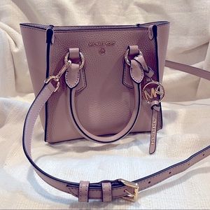 NWOT. Michael Kors Crossbody